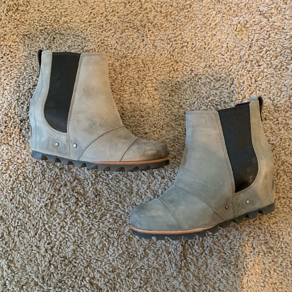 Sorel Shoes - Sorel Joan of Arctic Wedge Chelsea Boot - Women's